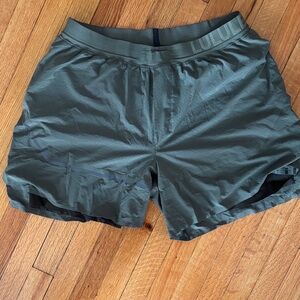 lululemon athletica Men’s Lined Run Shorts — Dark Green